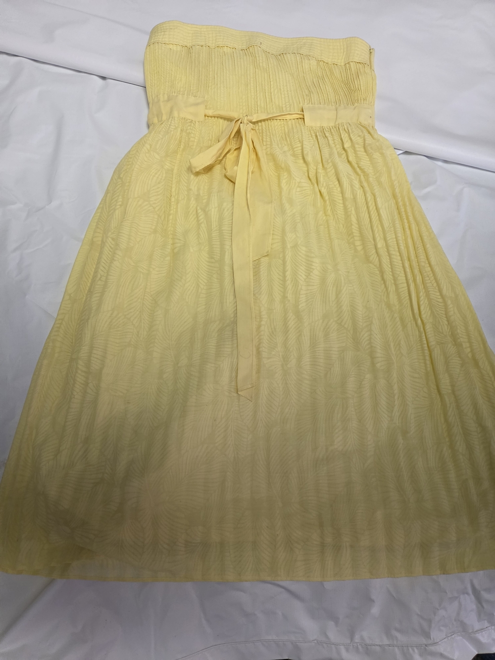 Cynthia Steffe Dress Yellow Print mini Sz 12 Halter Cinch Waist